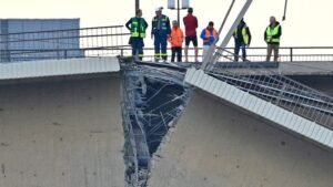 skynews-bridge-collapse-dresden_6681684