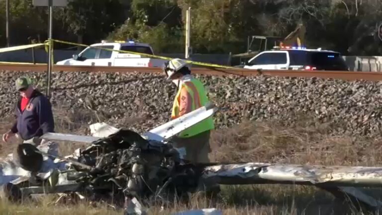 8637398_120920-ktrk-galv-co-plane-crash-03-img